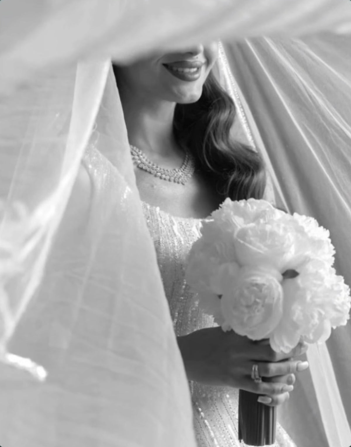 Bridal styling and etiquette Packages باقات طلة وتدريب اتيكيت مشية العرائس